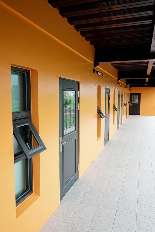 Artisan Hostel Toucheng Exterior photo